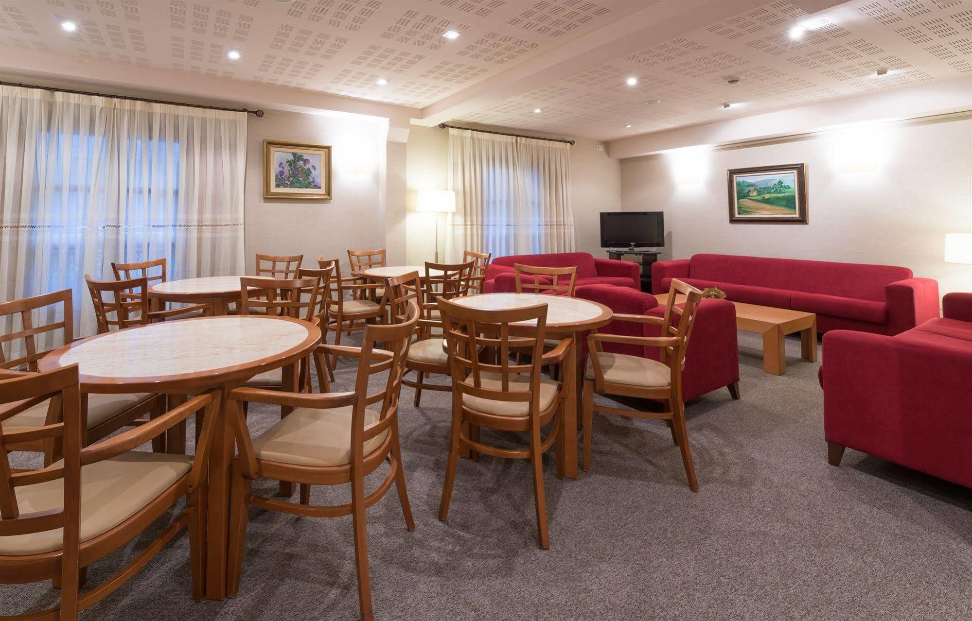 Hotel Herradura Santiago de Compostela Bagian luar foto