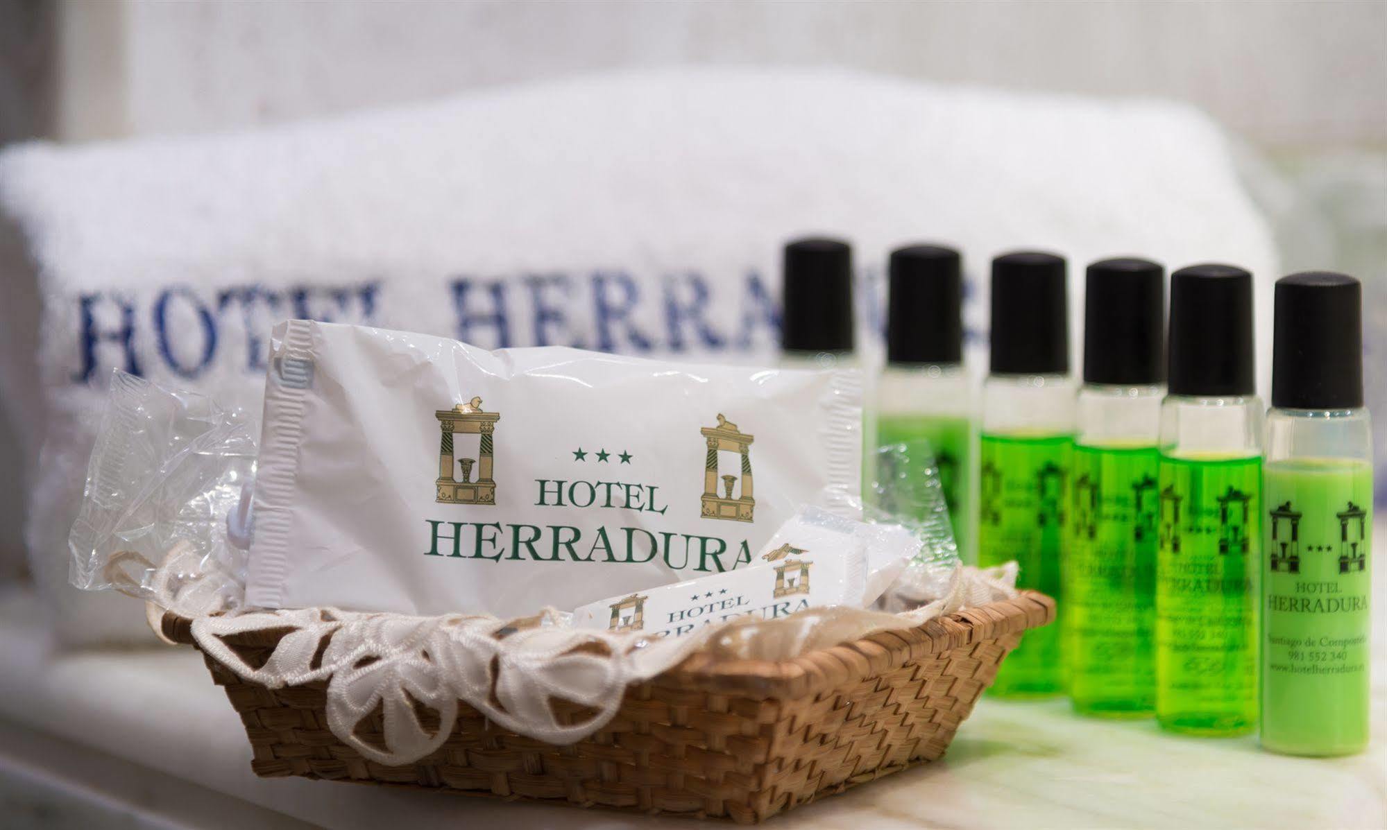 Hotel Herradura Santiago de Compostela Bagian luar foto