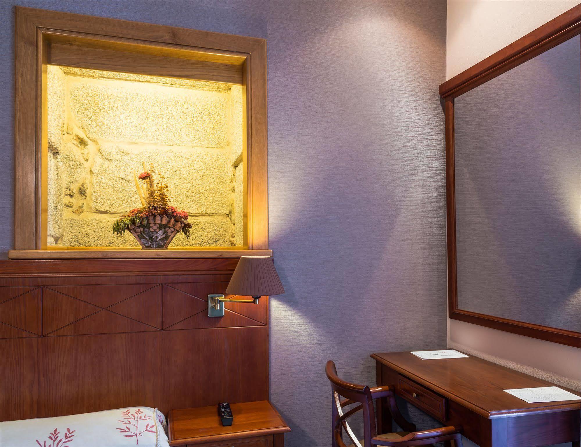 Hotel Herradura Santiago de Compostela Bagian luar foto